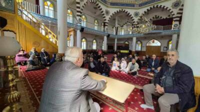 Efeler İlçe Müftülüğü tarafından 2026 yılında hacca gidecek hacı adaylarına