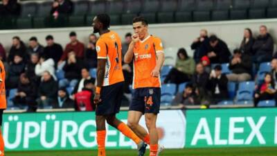 Başakşehir’in Özbek futbolcusu Eldor Shomurodov, Gençlerbirliği’ne attığı 2 golle Süper