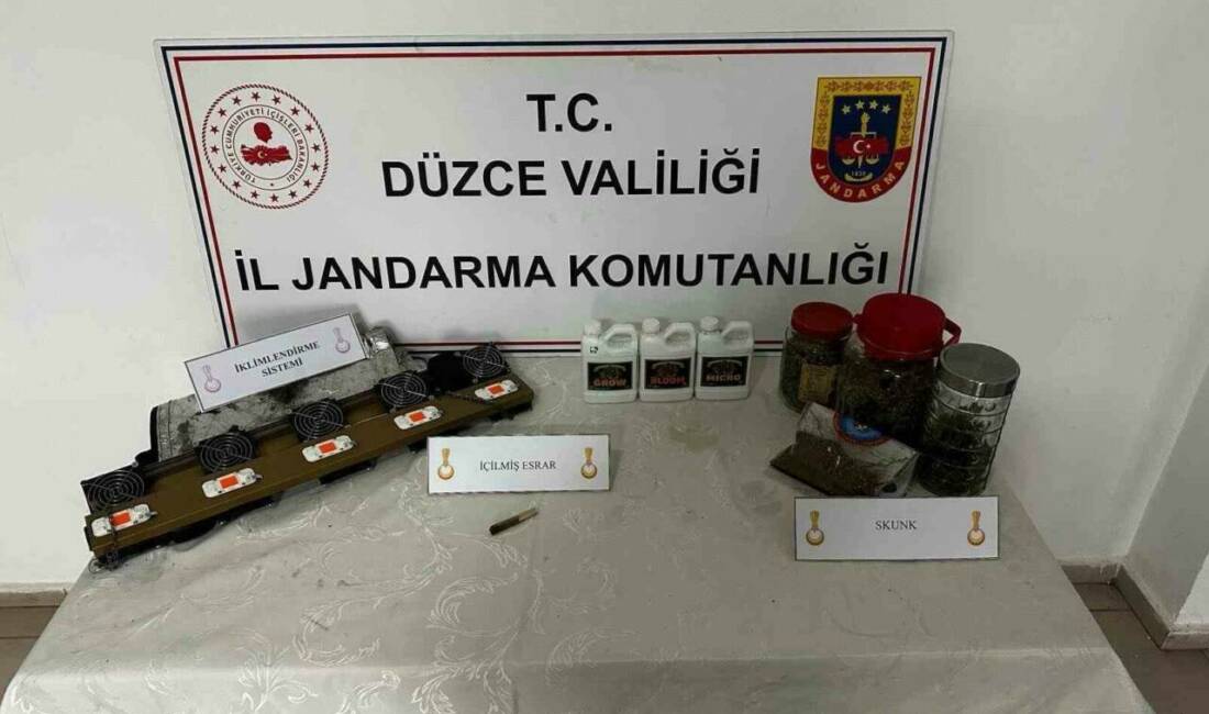 Düzce (İHA) – Düzce İl Jandarma Komutanlığı ekipleri evlerinde iklimlendirme