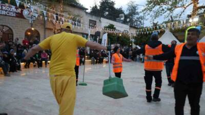 Adana’nın Kozan ilçesinde hafta sonu düzenlenen Portakal Çiçeği Festivali’nde görev