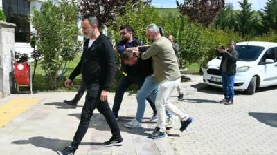 Bursa’nın Gemlik ilçesinde yaşlı kadının boğazının keserek katlettiği öne sürülen