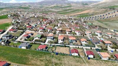 Ankara’da yaşayan hobi bahçesi sahibi Bekir Araç, yeni yönetmelik kapsamında