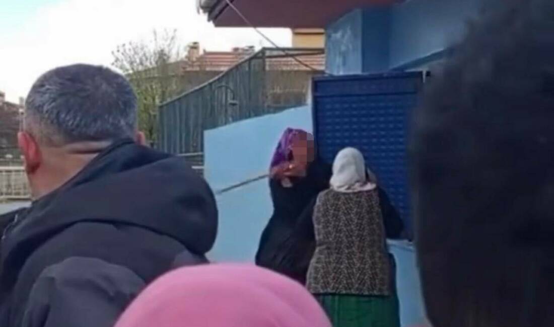 Iğdır’da Şehit Şevki Akgün Ortaokulu’nda okul çıkış saatinde bahçeye giren