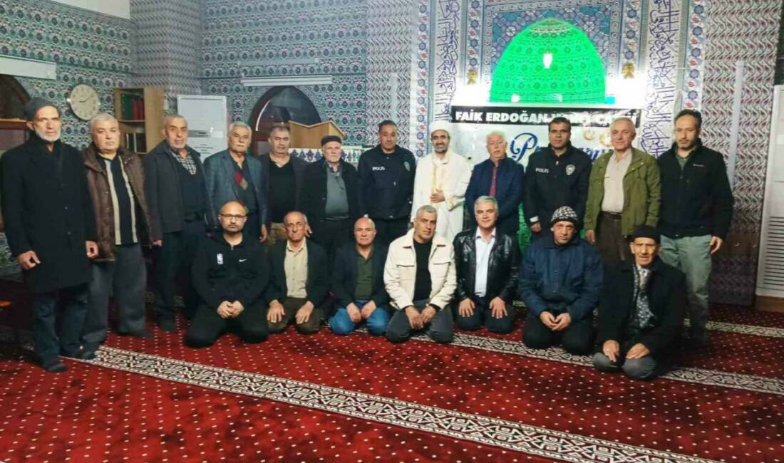 Malatya’nın Yeşilyurt ilçesinde yatsı namazı sonrası camiden çıkmayan cemaat olduğu