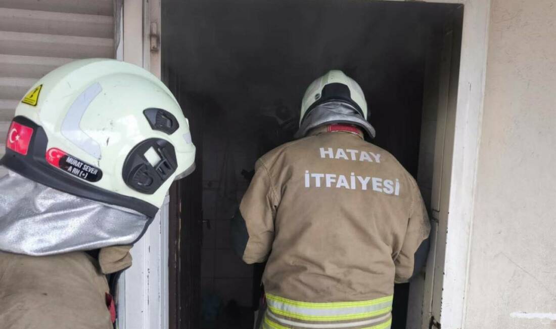 Hatay’ın İskenderun ilçesinde evin mutfak kısmında çıkan yangın, kısa sürede