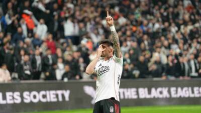 Antalyaspor maçında fileleri sarsan Beşiktaş’ın Portekizli futbolcusu Jota Silva, Süper