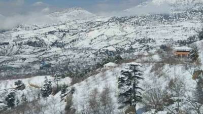 Kahramanmaraş’ta etkili olan kar yağışı, özellikle yüksek kesimleri beyaza bürüdü.