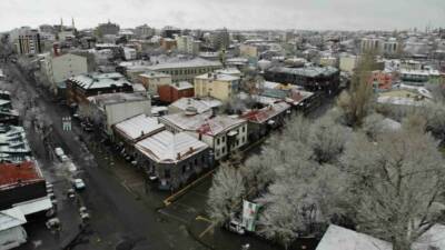 Kars’ta etkili olan kar yağışı ve soğuk hava nisan ayında