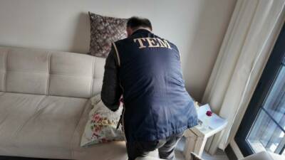 Kastamonu İl Emniyet Müdürlüğü ekiplerinin iki ilçede DEAŞ silahlı terör