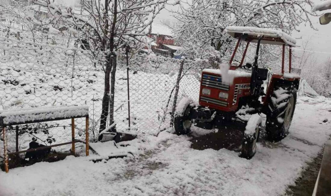 Samsun’un Kavak ilçesinde gün boyu etkili olan yağmur, akşam saatlerinde