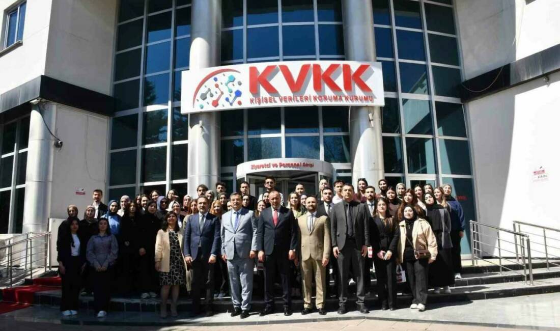 DÜZCE(İHA) – Düzce Üniversitesi öğrencileri kişisel veri hukuku, veri işleme