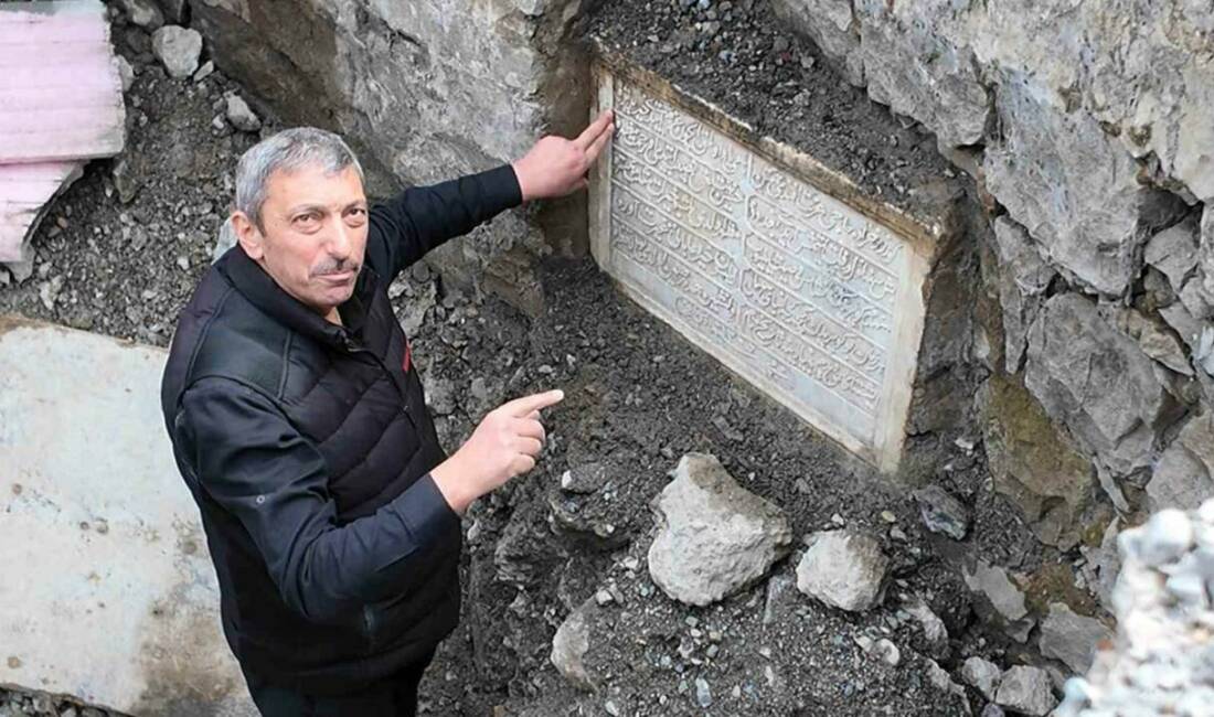 Rize’de yol çalışmasıyla yeniden gün yüzüne çıkartılan kemer köprünün Osmanlıca