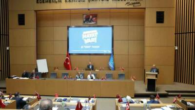 Küçükçekmece Belediyesi’nin 2025 yılı çalışmalarını kapsayan Faaliyet Raporu, Belediye Meclisi’nde