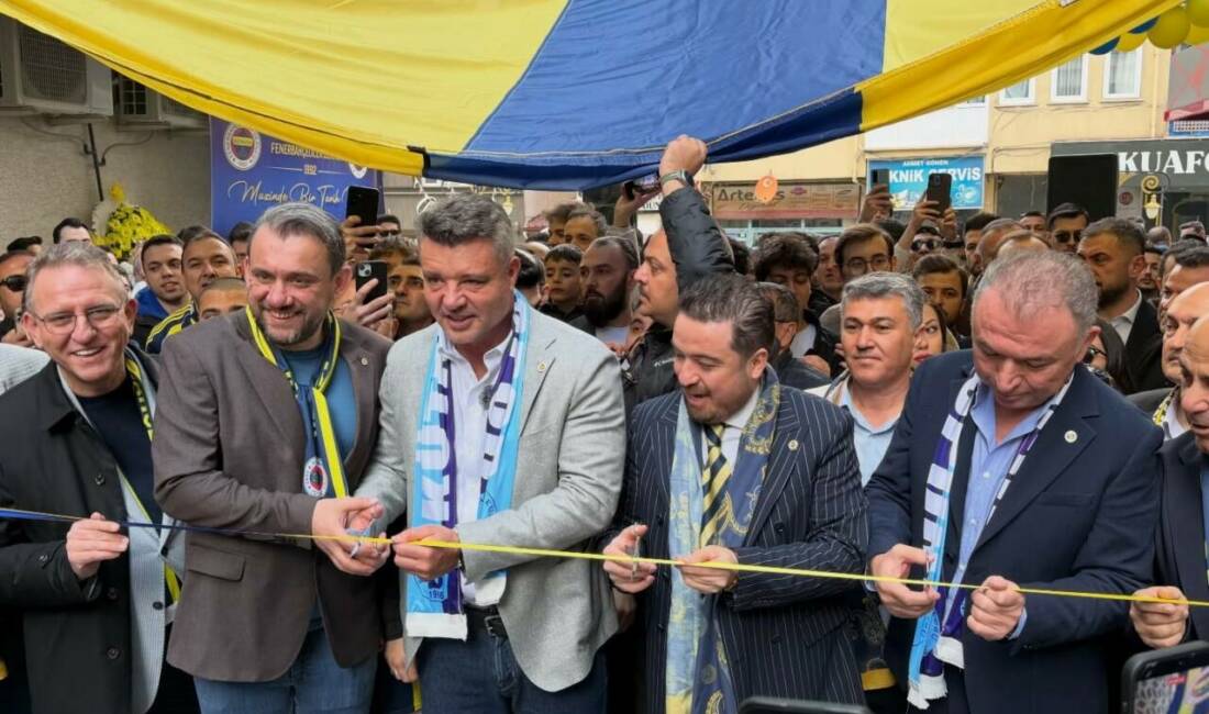 Kütahya Fenerbahçeliler Derneği, düzenlenen törenle hizmete açıldı. Açılışa Fenerbahçe Spor