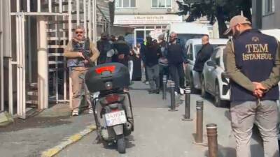 Beşiktaş Levent’te yaşanan silahlı saldırıyla ilgili gözaltına alınan 17 şüpheliden