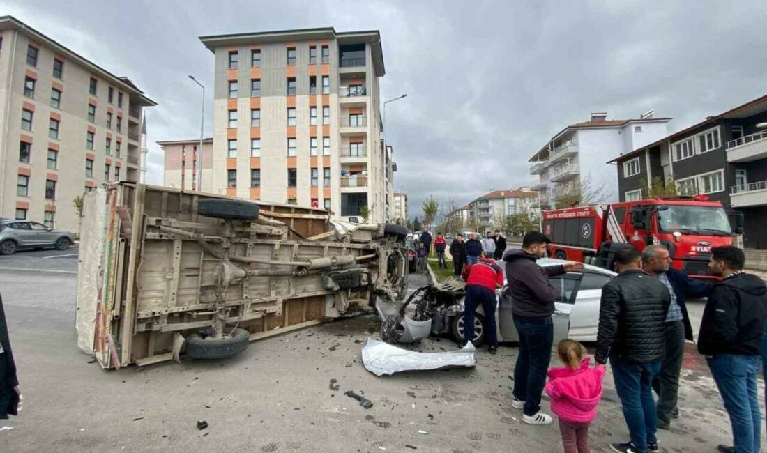 Malatya’da iki aracın karıştığı trafik kazasında 2 kişi yaralandı. Kaza,