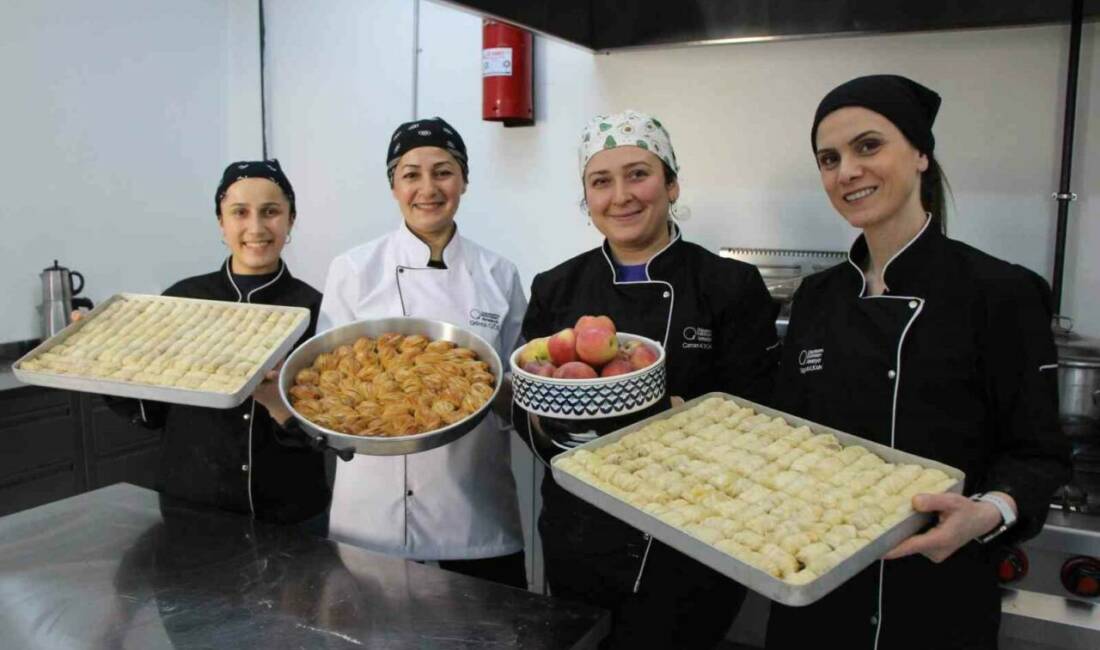 Amasya’nın coğrafi işaretli misket elması artık baklavaları tatlandırıyor. Cezeryede kullanılıp