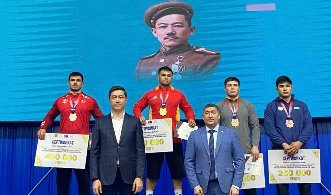 Taimbet Komekbaev Anısına Uluslararası Turnuva’da grekoromen stil 97 kiloda mindere