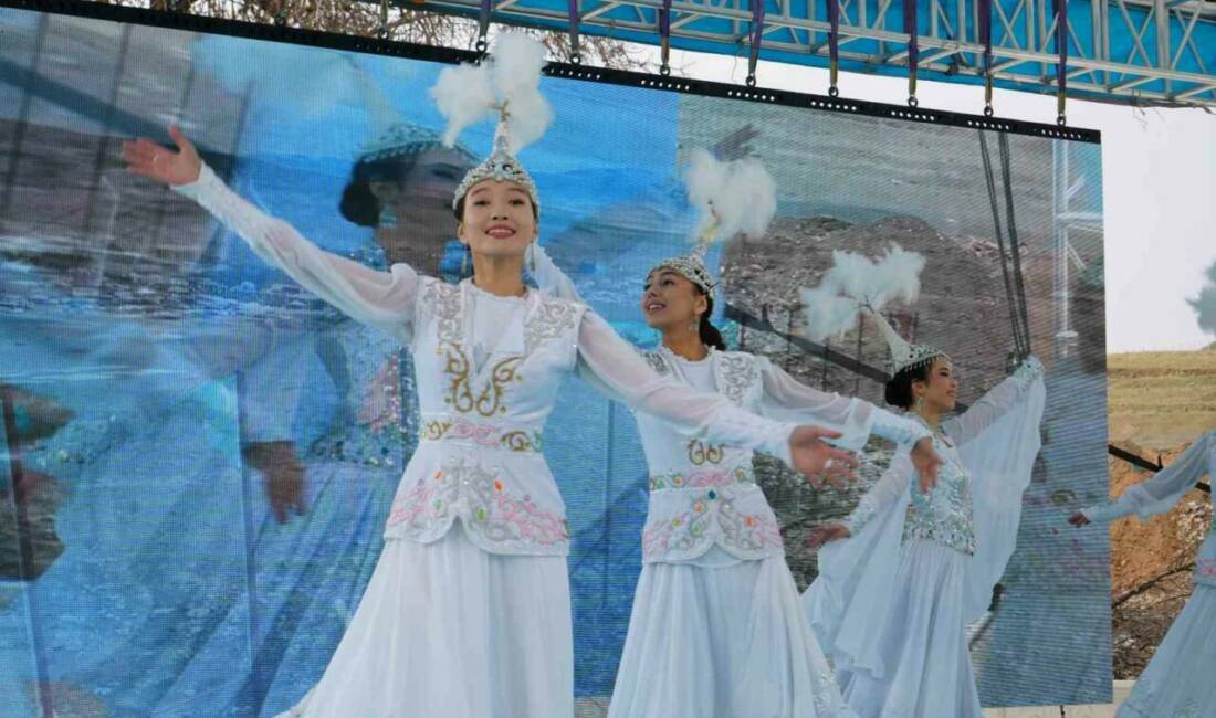 Niğde’de iki gün süren Nevruz Bayramı kutlamalarının ikinci günü, Kazak