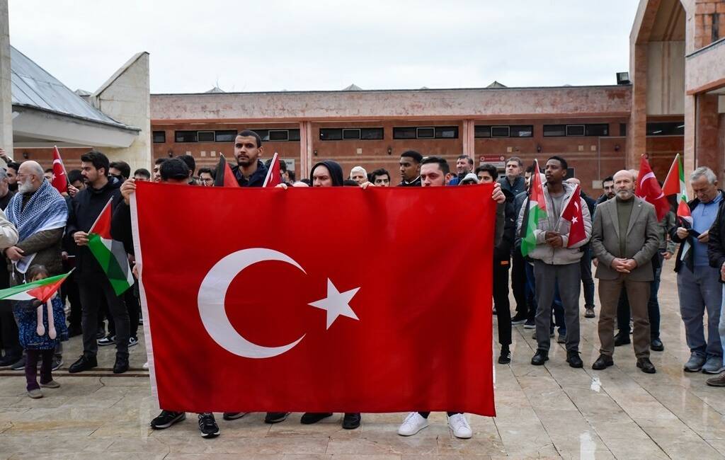 Ondokuz Mayıs Üniversitesi (OMÜ) öğrenci toplulukları tarafından, Filistin’de yaşanan insani