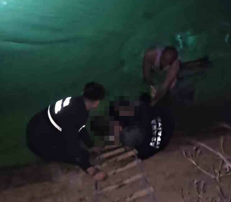 Adana’da kontrolden çıkan otomobil sulama kanalına düştü, araç sürücüsü hayatını