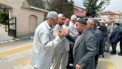 Afyonkarahisar’ın İhsaniye ilçesine bağlı Döğer beldesindehacıadayları için mevlid-i şerif okutuldu.