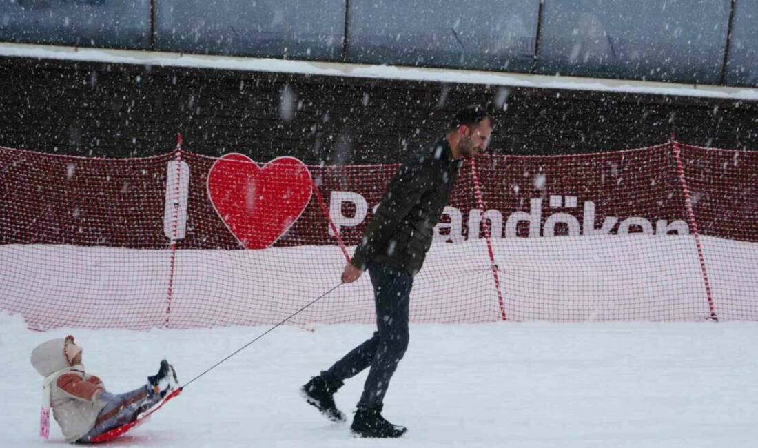 Palandöken Kayak Merkezi’nde 2025-2026 kış sezonu, elverişli kar kalınlığı ve