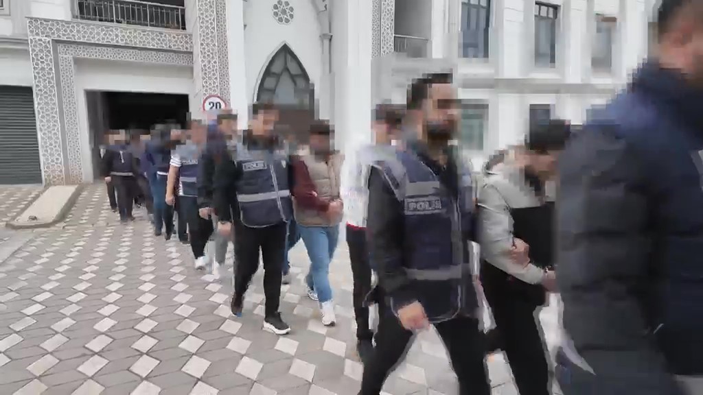 Kocaeli merkezli 9 ilde düzenlenen operasyonda, kripto yatırım vaadiyle indirtilen