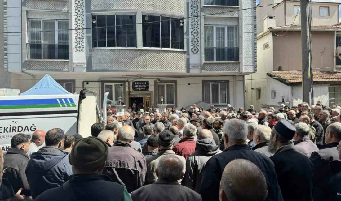 Kırklareli’nde bulunan bir kavşakta iki otomobilin çarpışması sonucu meydana gelen