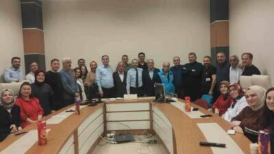 Samsun’un Vezirköprü ilçesinde bulunan Vezirköprü Devlet Hastanesi’nde emekliliğe ayrılan sağlık