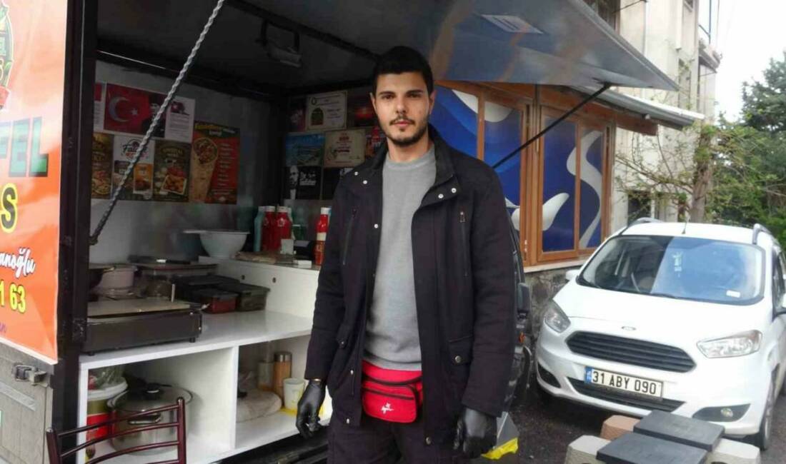 HATAY (İHA) – Hatay’da depremde iş yerini ve yuvasını kaybeden